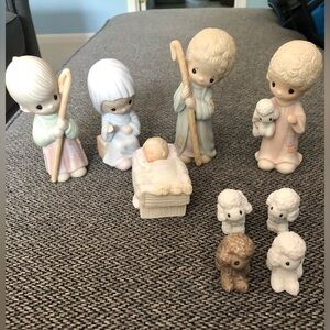 Vintage 1979 Precious Moments “Come Let Us Adore Him” 9-Piece Nativity Set
